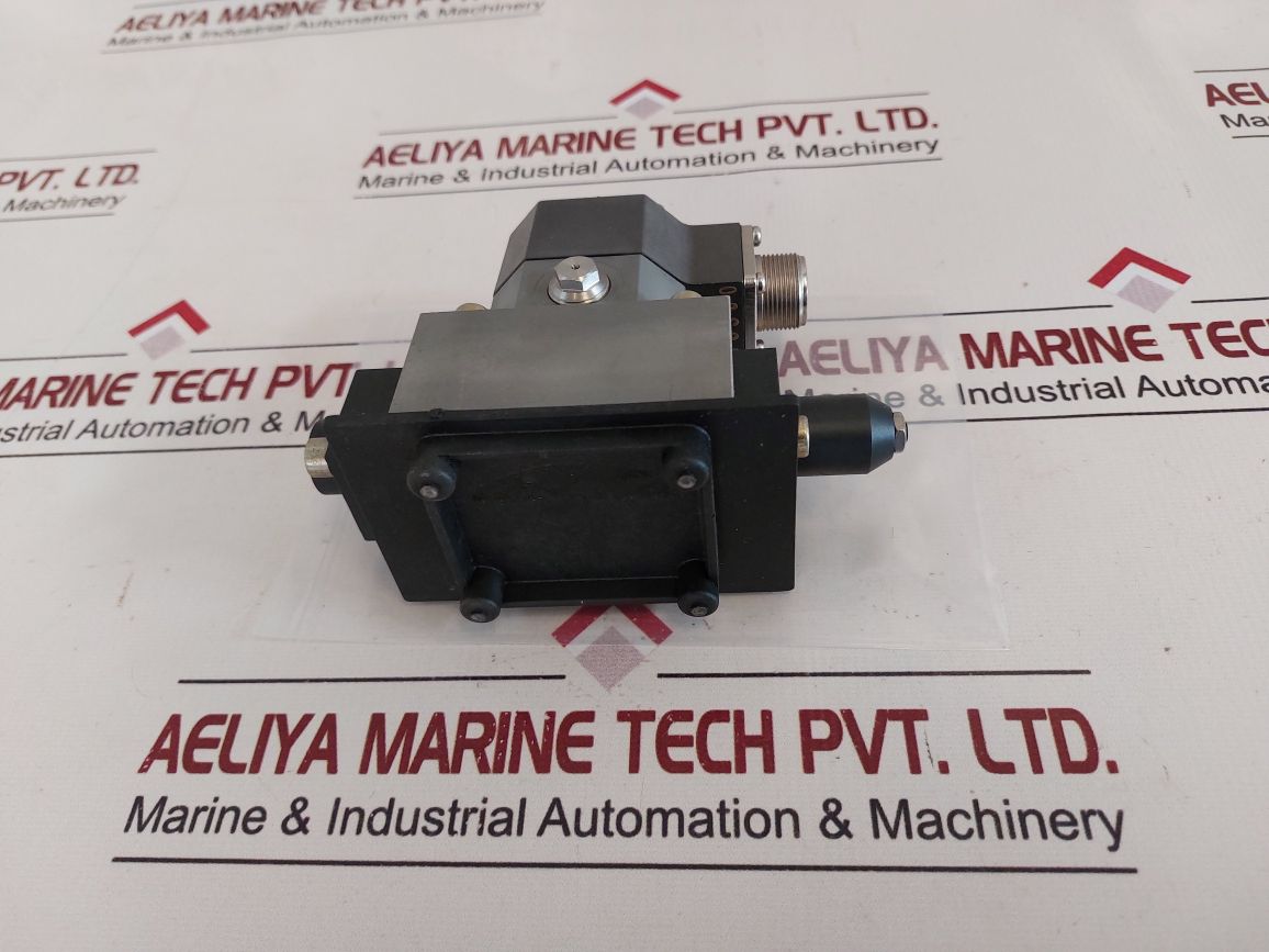 Rexroth 4Ws2Eb10-45/45B3Et40Z8Am Servo Valve P42