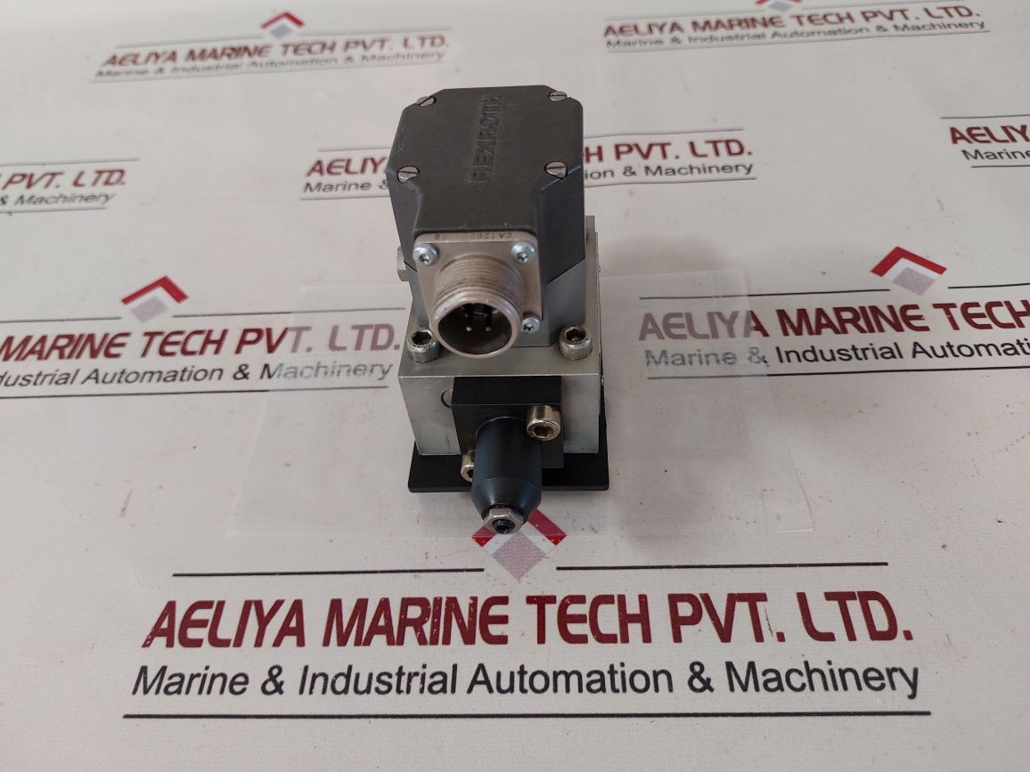 Rexroth 4Ws2Eb10-45/45B3Et40Z8Am Servo Valve