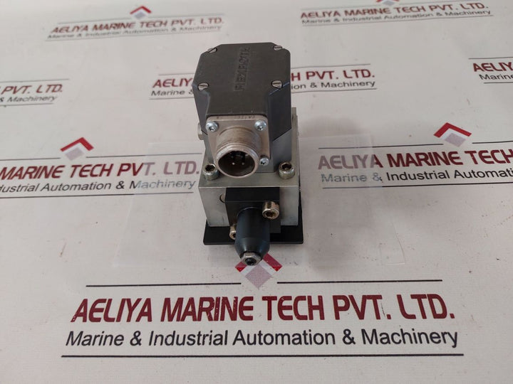 Rexroth 4Ws2Eb10-45/45B3Et40Z8Am Servo Valve