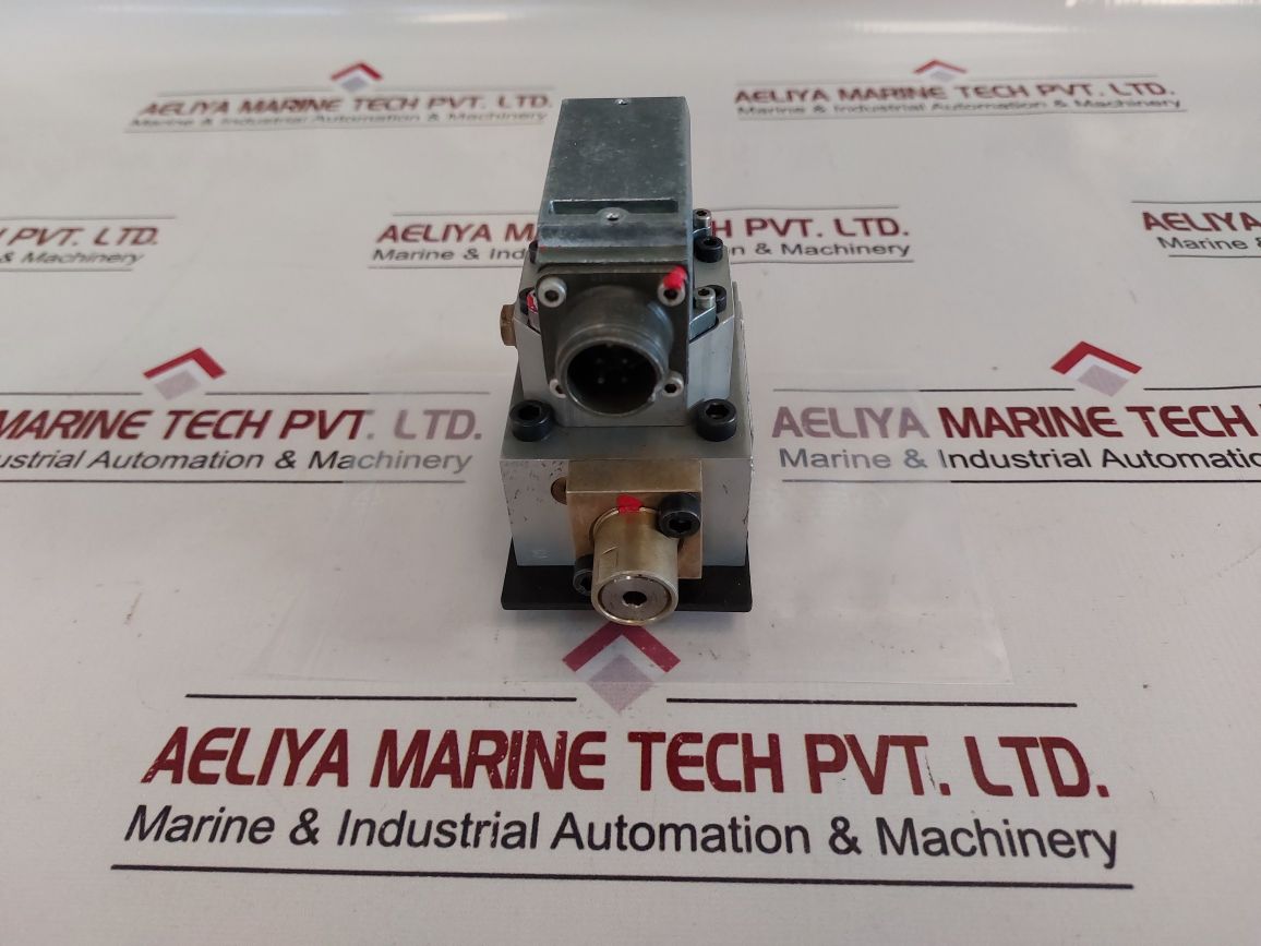 Rexroth 4Ws2Eb 10-30/10B2Et40Z8A/M Servo Directional Control Valve