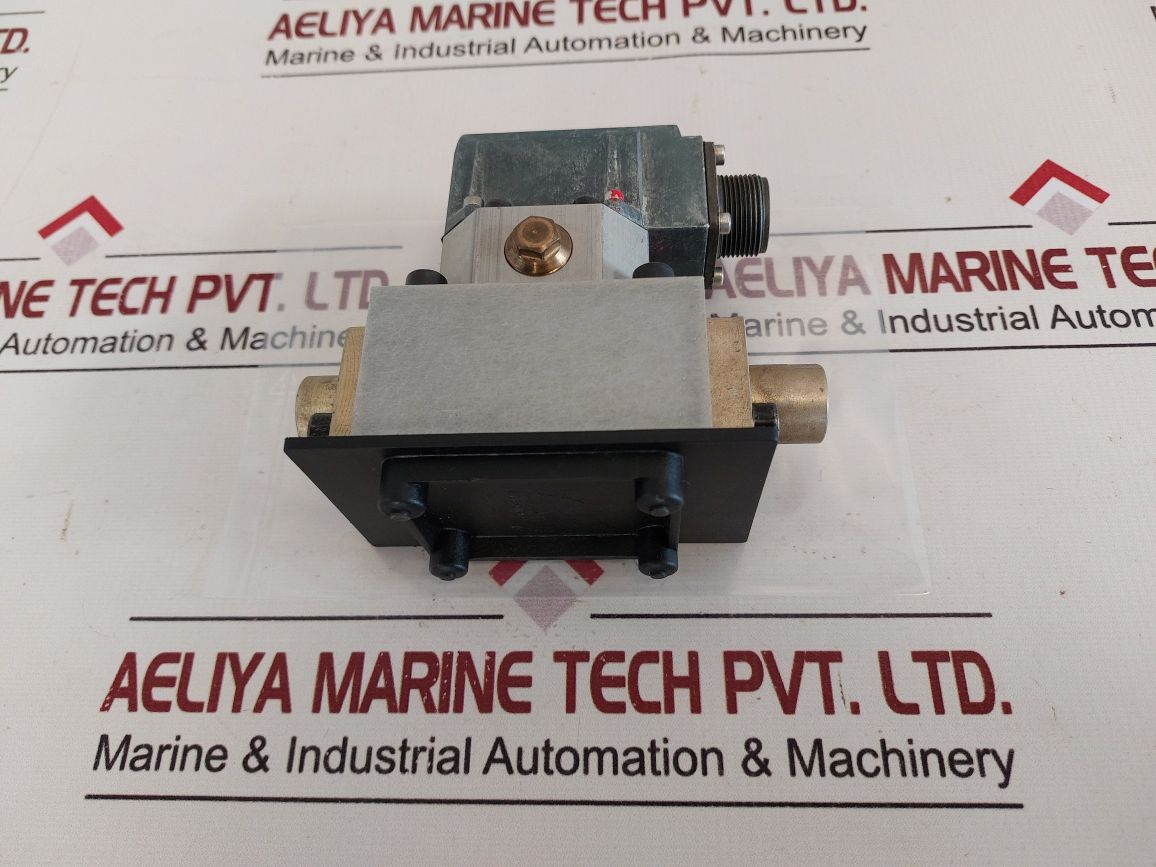 Rexroth 4Ws2Eb 10-30/10B2Et40Z8A/M Servo Directional Control Valve