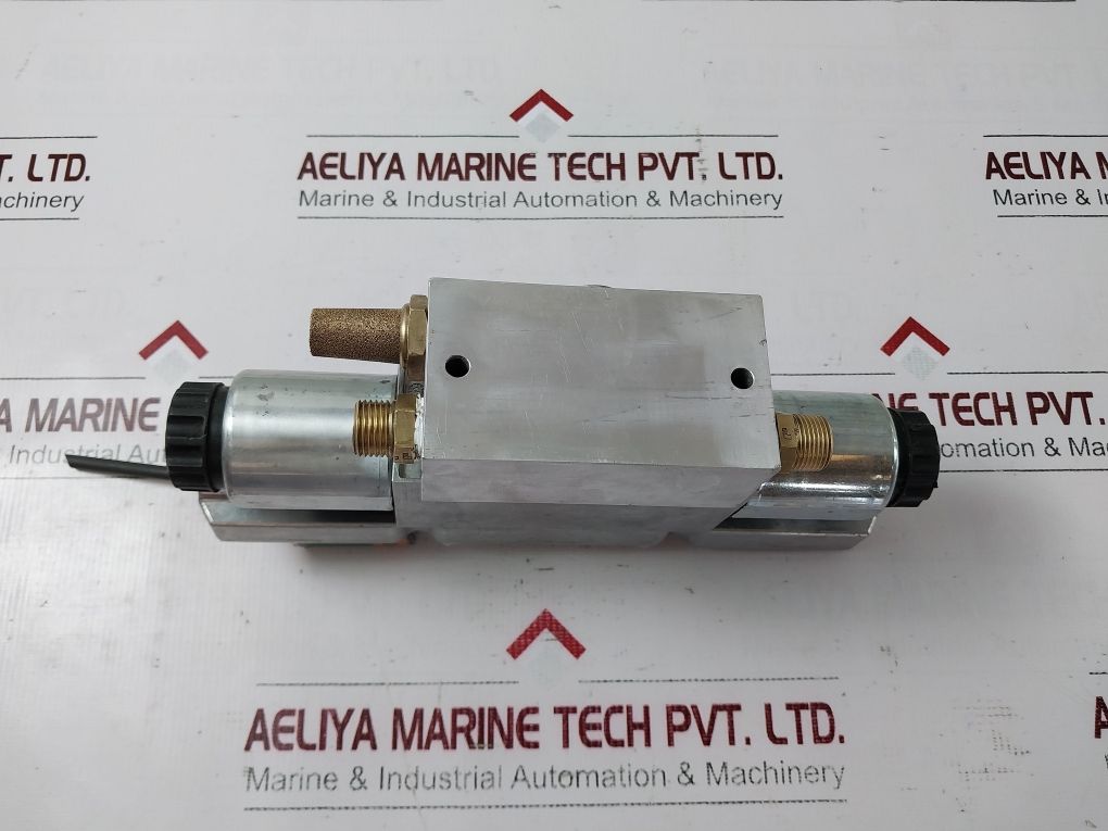 Rexroth 5610217002 S Pneumatic Valve R414000786