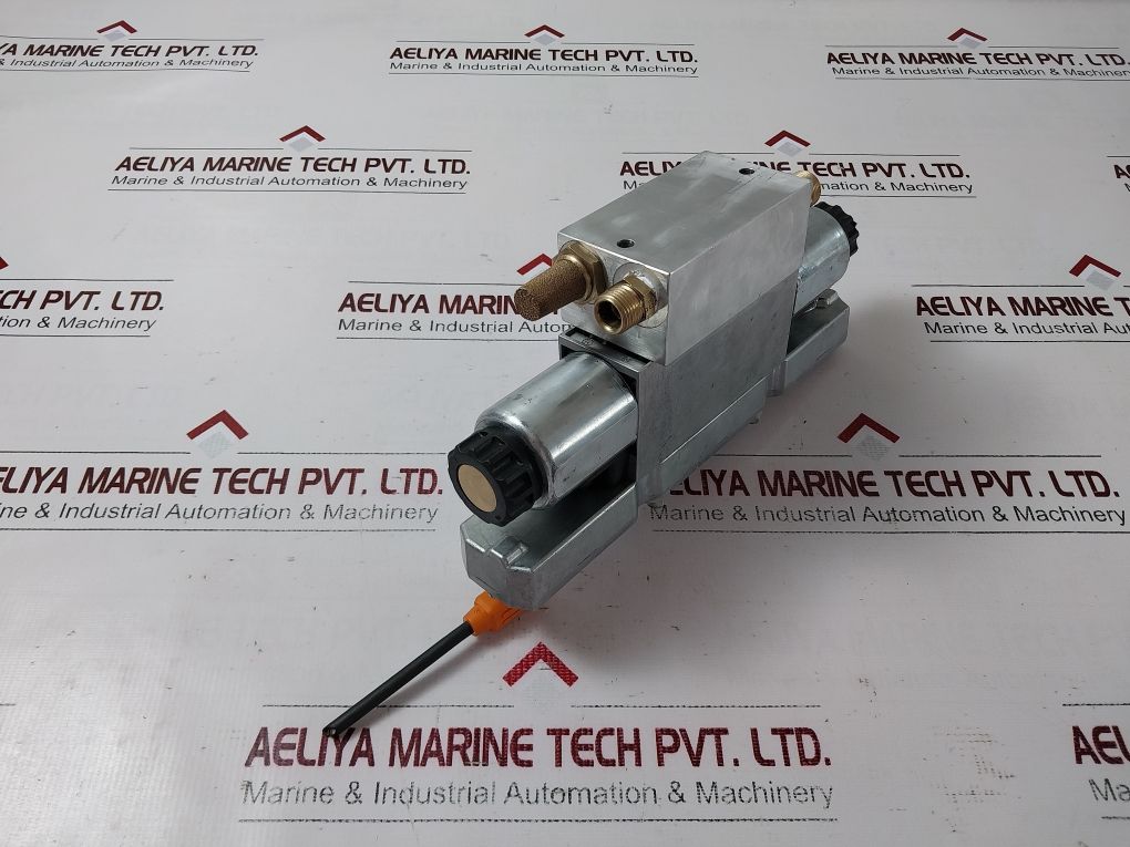 Rexroth 5610217002 S Pneumatic Valve R414000786