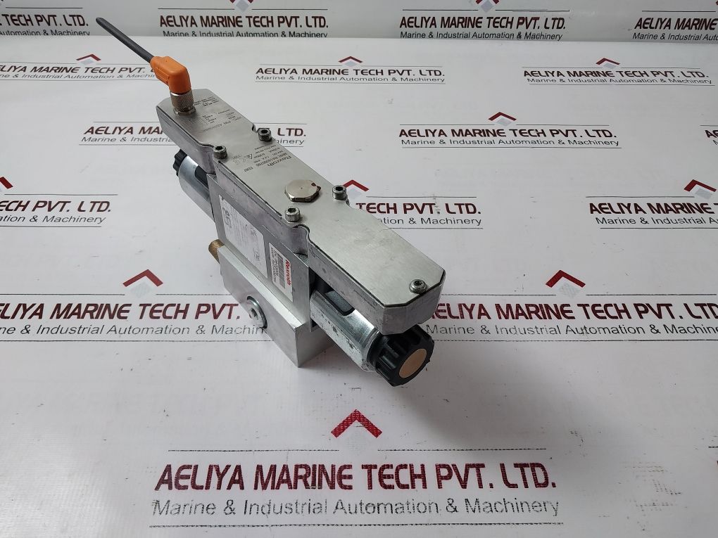 Rexroth 5610217002 S Pneumatic Valve R414000786