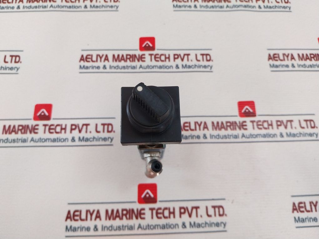 Rexroth 563 070 010 0 Pneumatic Manual Control Valve 