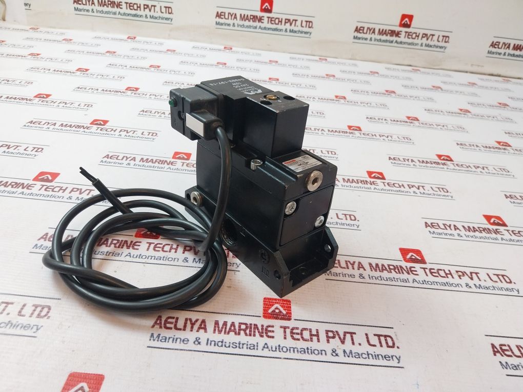 Rexroth 5653010000 Directional Valve 24V Dc 10W 