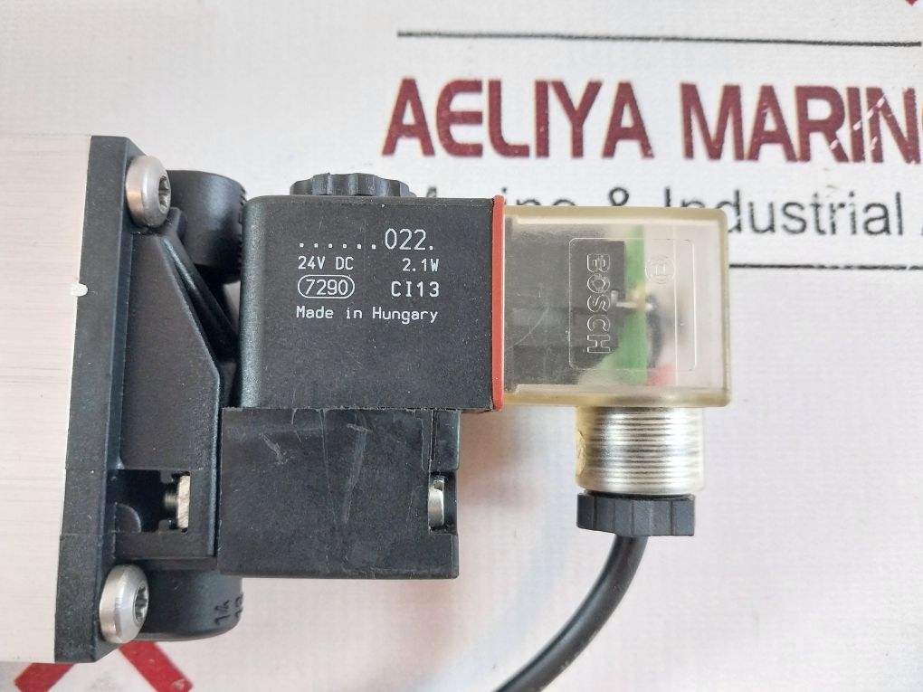 Rexroth/Bosch 5725550220 Directional Valve