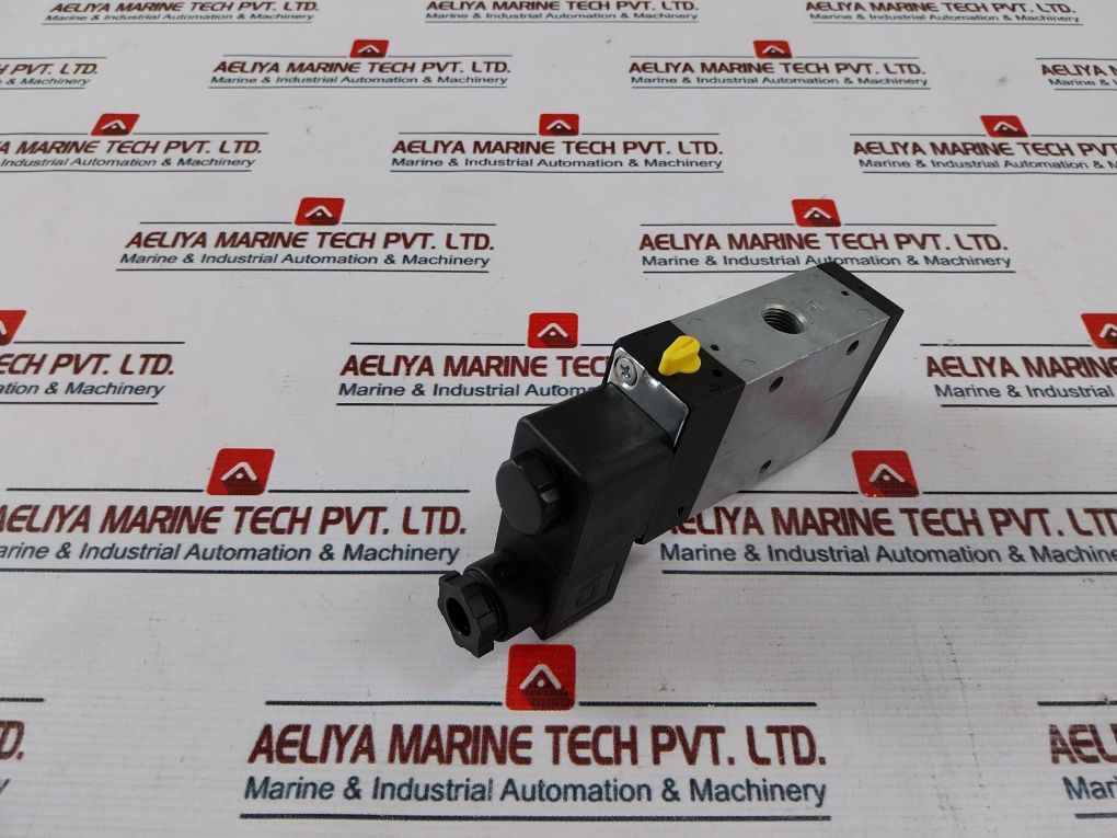 Rexroth 577 208…0 Pneumatic Solenoid Valve 24Vdc 2.1W