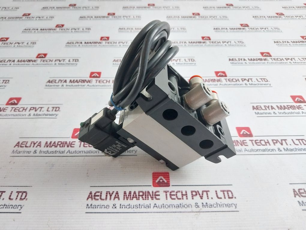 Rexroth 5802720000 Oil Control Hydraulic Valve