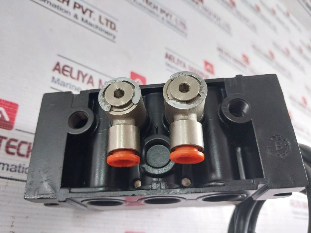 Rexroth 5802720000 Oil Control Hydraulic Valve Aeliya Marine Tech®