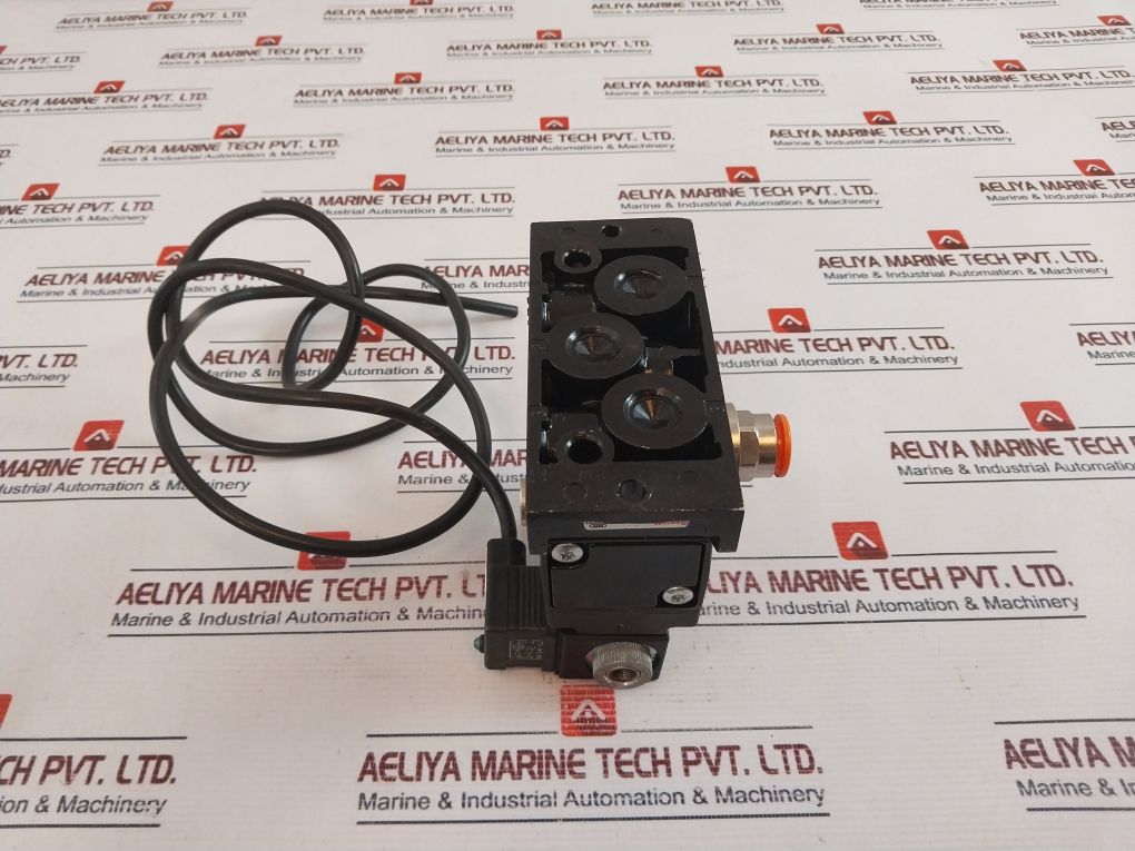 Rexroth Mecman 04983-197-18, 04-311H-04-10 Solenoid Valve & Coil 24Vdc