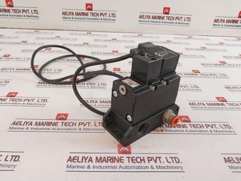 Rexroth Mecman 04983-197-18 Solenoid Valve & Coil 24V Dc 10W