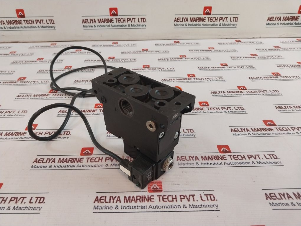 Rexroth Mecman 04983-197-18 Solenoid Valve & Coil 24V Dc 10W