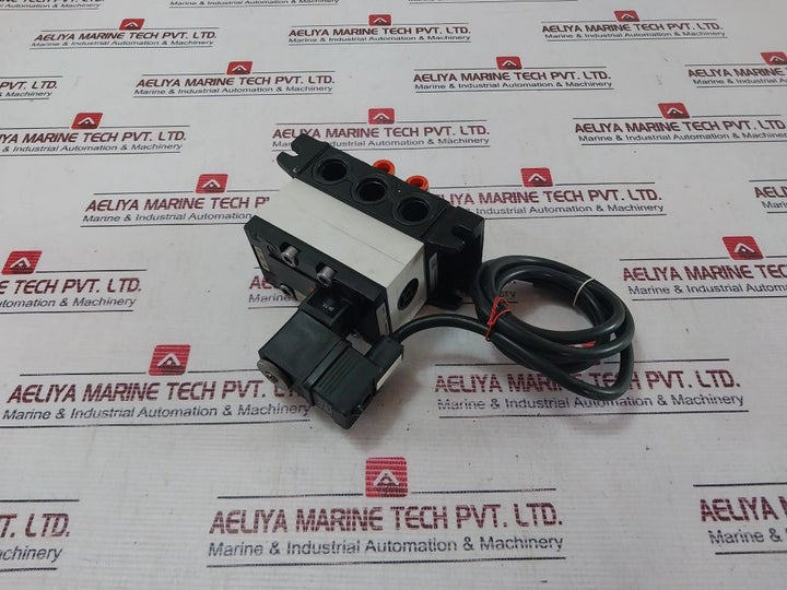 Rexroth Mecman 5802720000 Pneumatic Directional Valve 5812110100