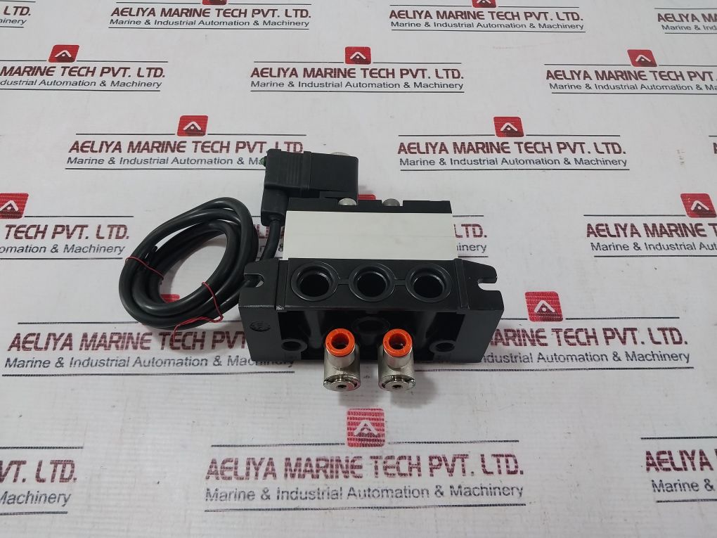 Rexroth Mecman R401001276 Pneumatic Directional Valve 24V Dc 5W
