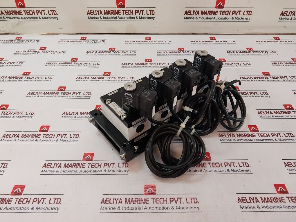 Rexroth Mecman R401001276 Pneumatic Directional Valve 5802720000