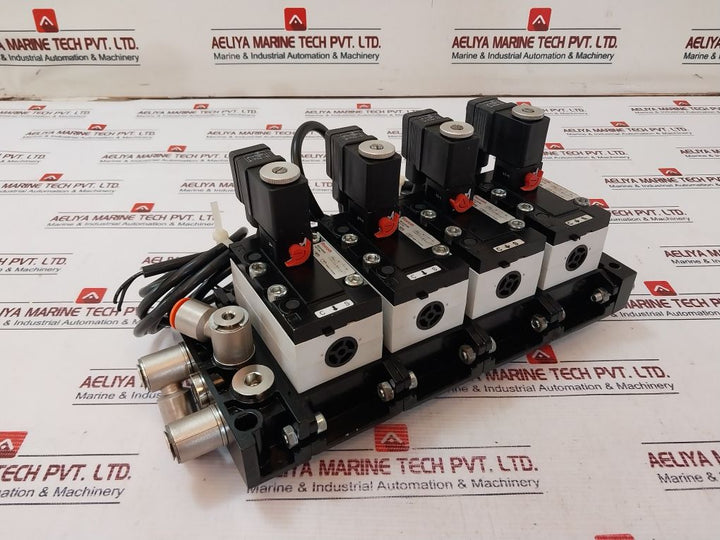 Rexroth Mecman R401001276 Pneumatic Directional Valve 5802720000