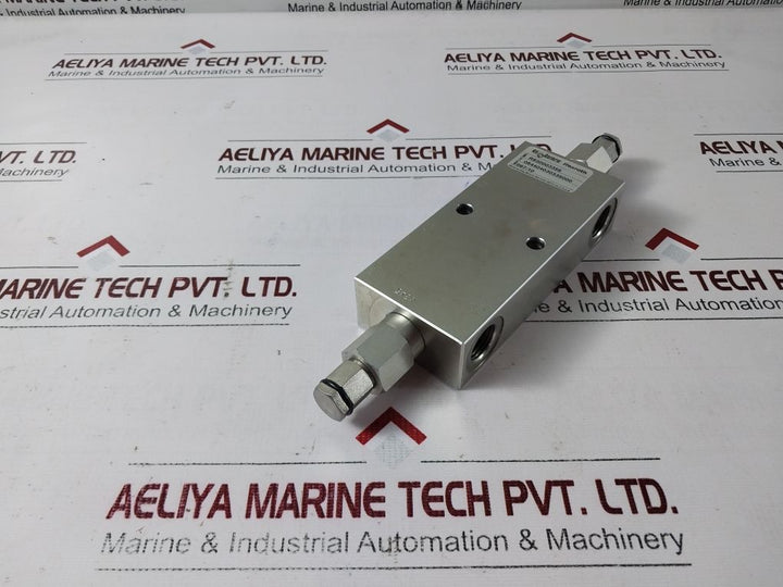 Rexroth R930003356 Hydraulic Valve 084404030335000