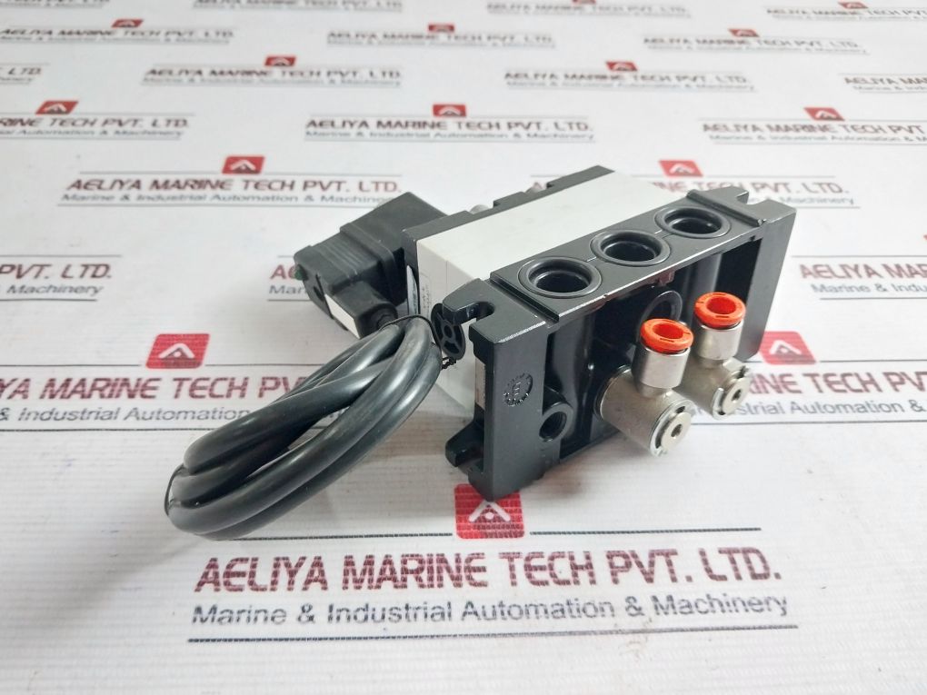 Rexroth R401001276 Control Hydraulic Valve 5812010000