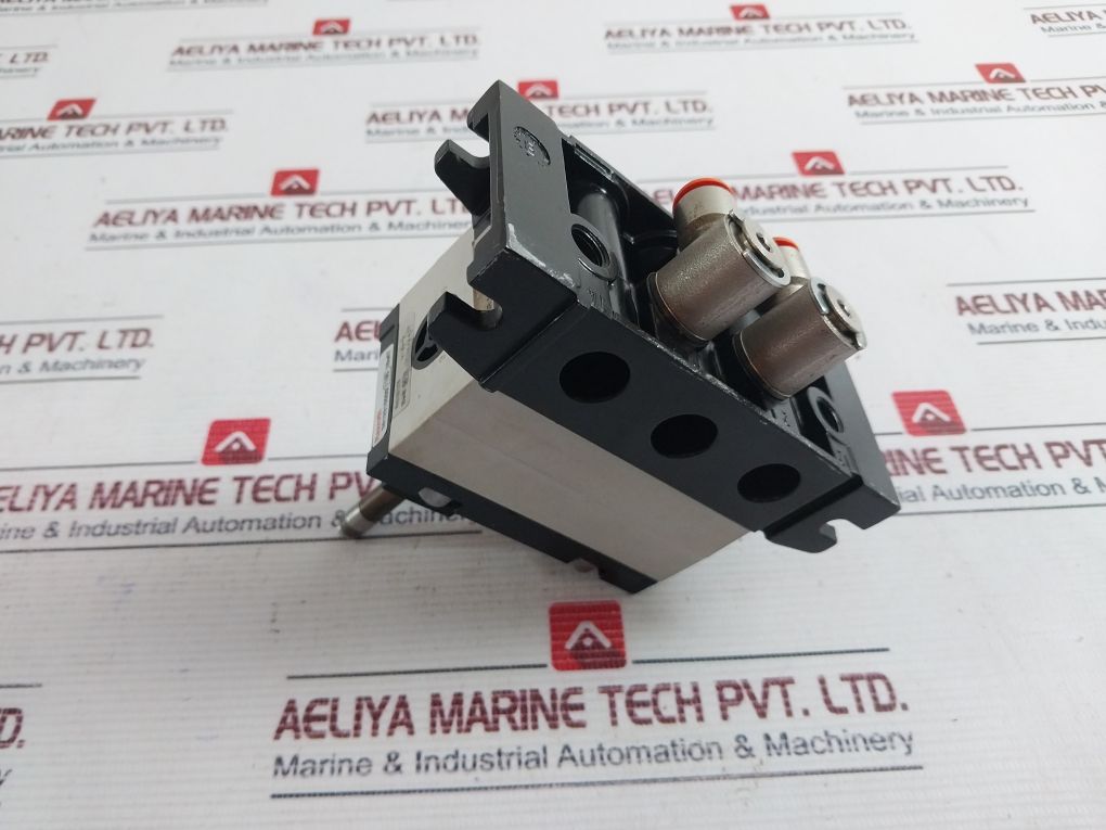 Rexroth R401001276 Pneumatic Directional Valve