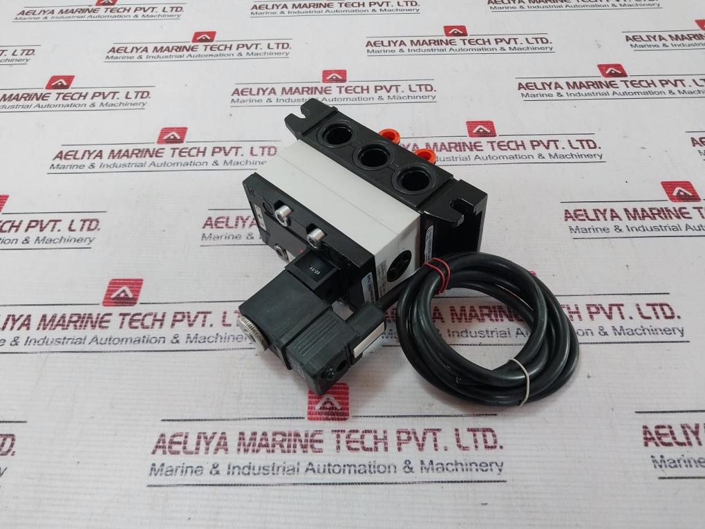 Rexroth R401001276 Pneumatic Directional Valve 24V Dc