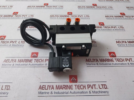 Rexroth R401001276 Pneumatic Directional Valve 5812110100
