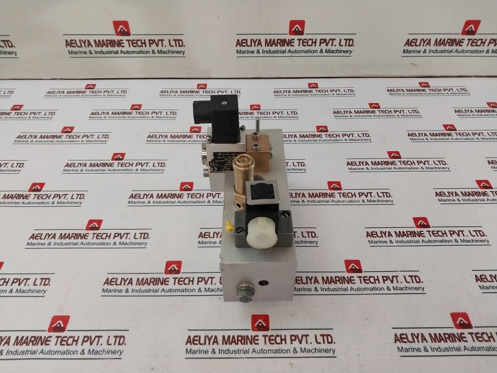 Rexroth R417000844 Valve