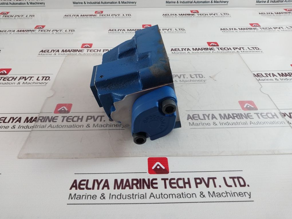 Rexroth R900327928 With R900409848 Valve