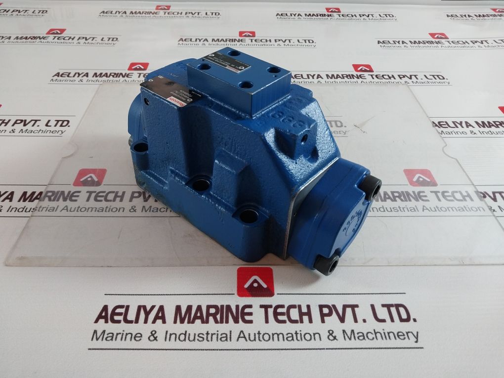 Rexroth R900327928 With R900409848 Valve