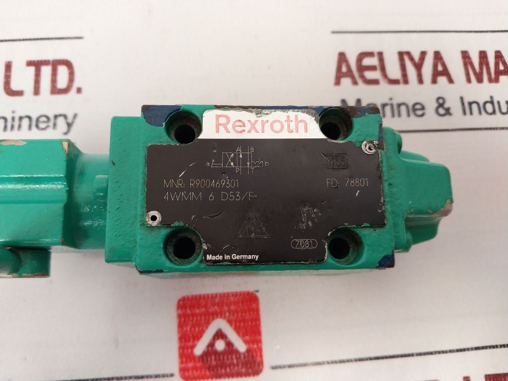 Rexroth R900469301 Manual Directional Valve 4Wmm 6 D53/F