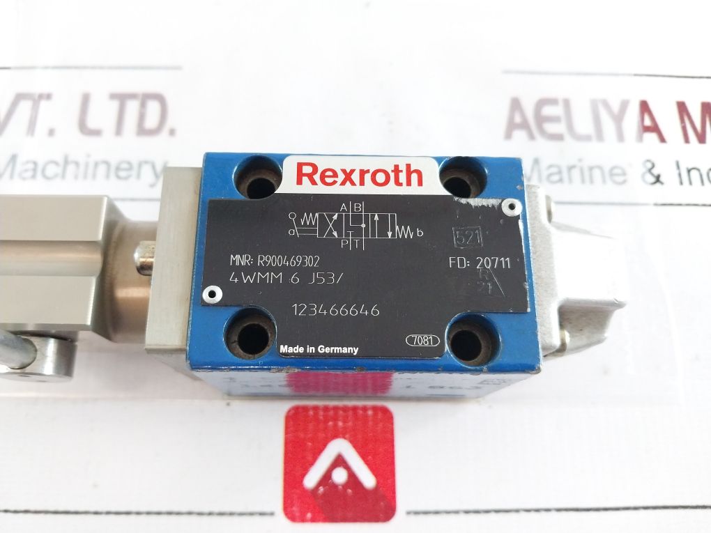 Rexroth R900469302 Directional Control Valve 4Wmm 6 J53