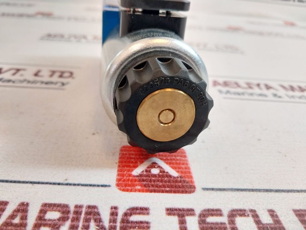 Rexroth R900561276 Directional Control Valve