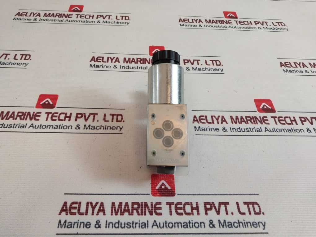 Rexroth R900561276 Directional Control Valve