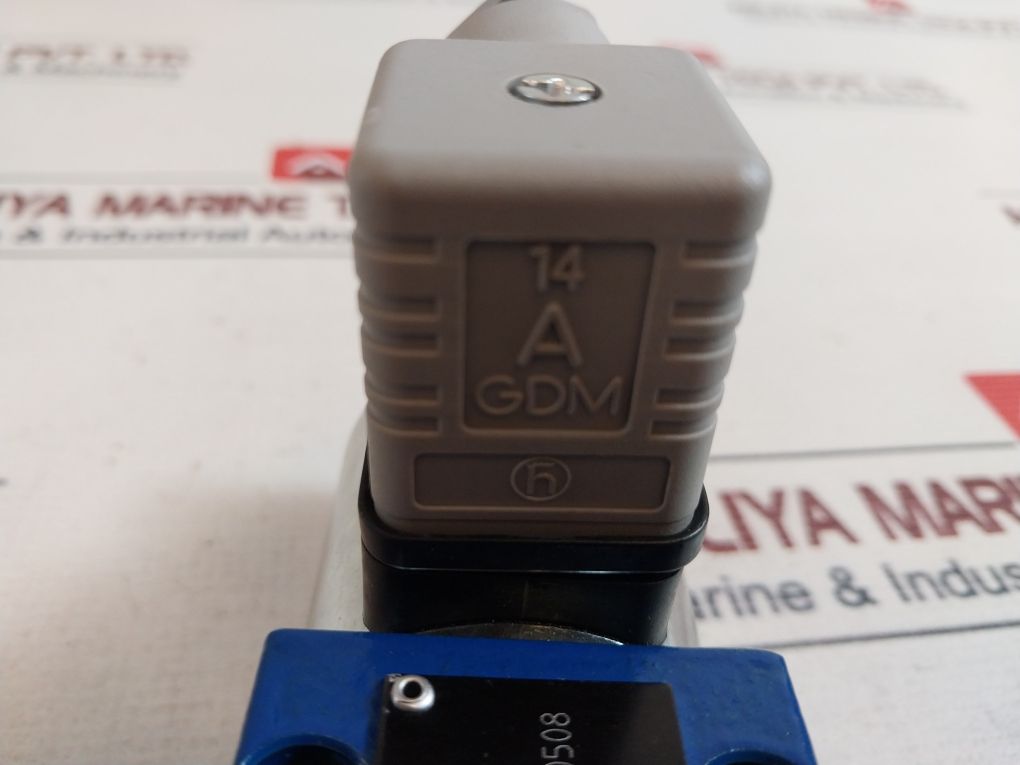 Rexroth R900561276 Directional Control Valve