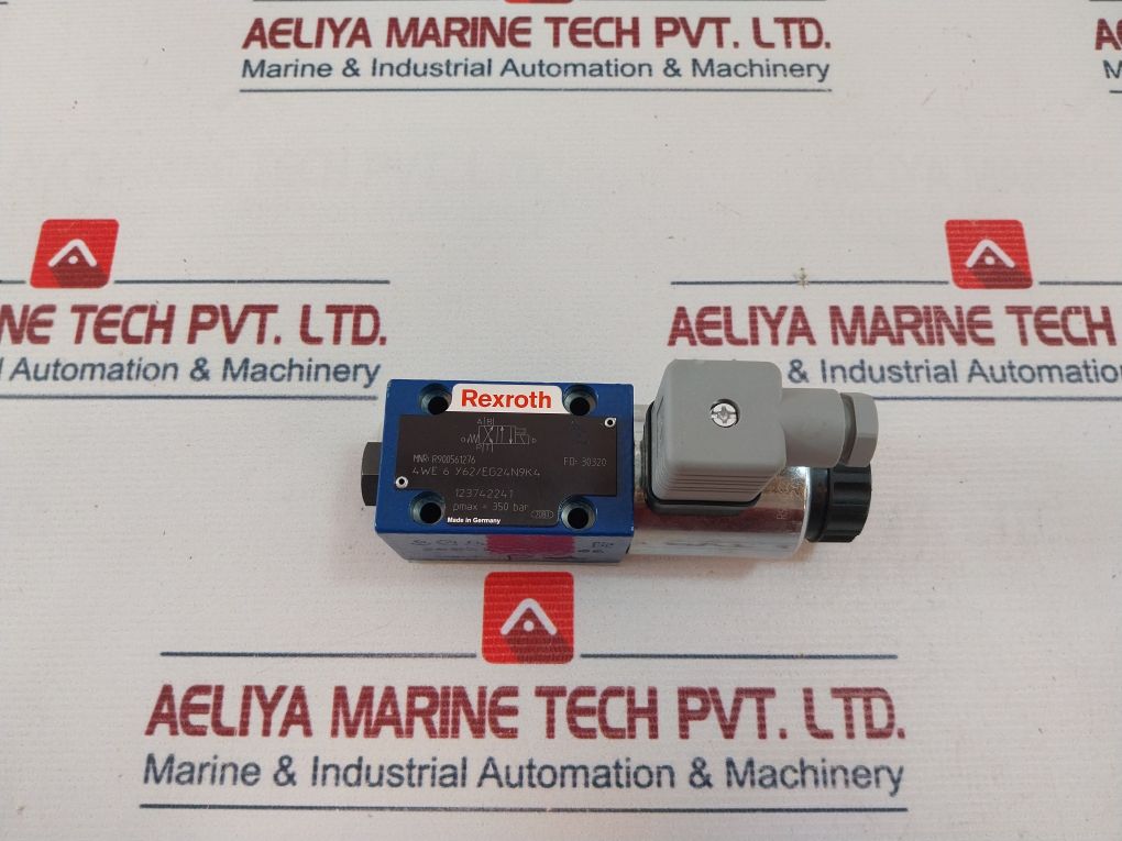 Rexroth R900561276 Directional Control Valve 4We 6 Y62/Eg24N9K4