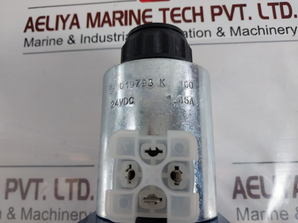 Rexroth R900589933 Directional Control Valve