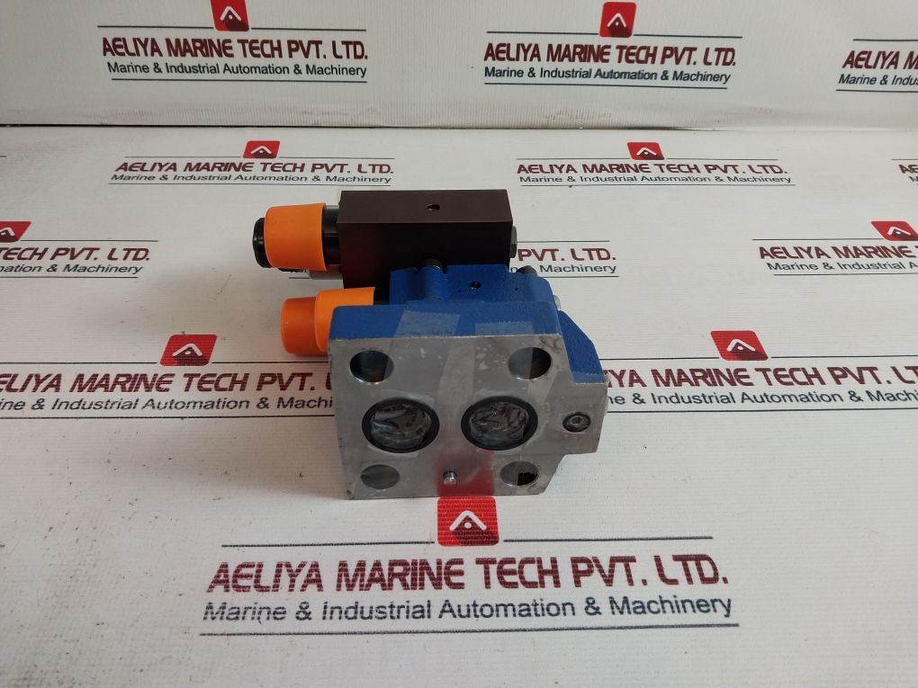 Rexroth R900709813 Two-stage Control Valve