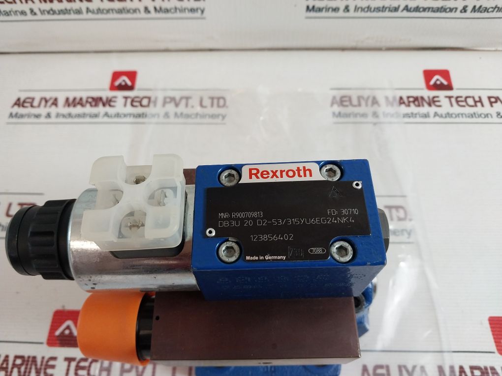 Rexroth R900709813 Two-stage Control Valve
