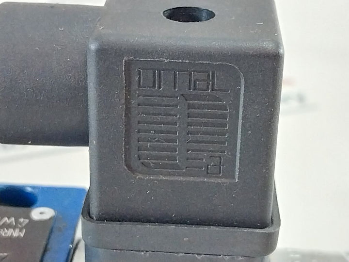 Rexroth R900908879 Solenoid Valve 09018142024