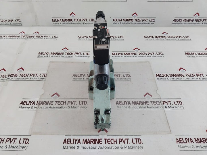 Rexroth R900925484 Hydraulic Valve Assembly