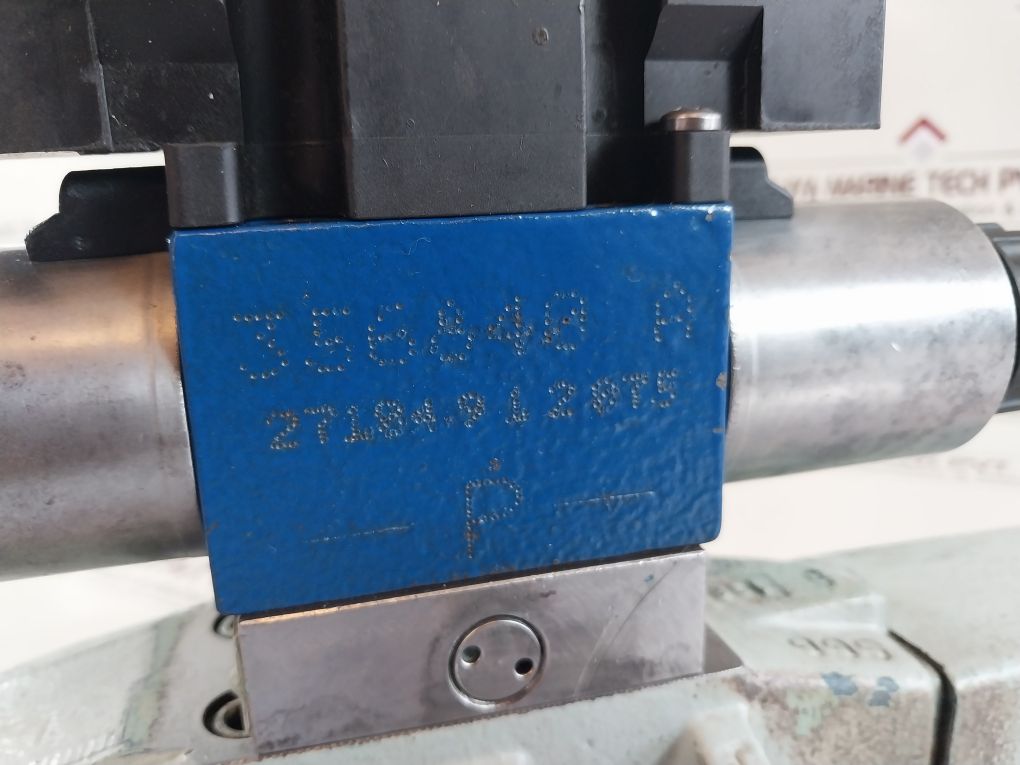 Rexroth R900925484 Hydraulic Valve Assembly