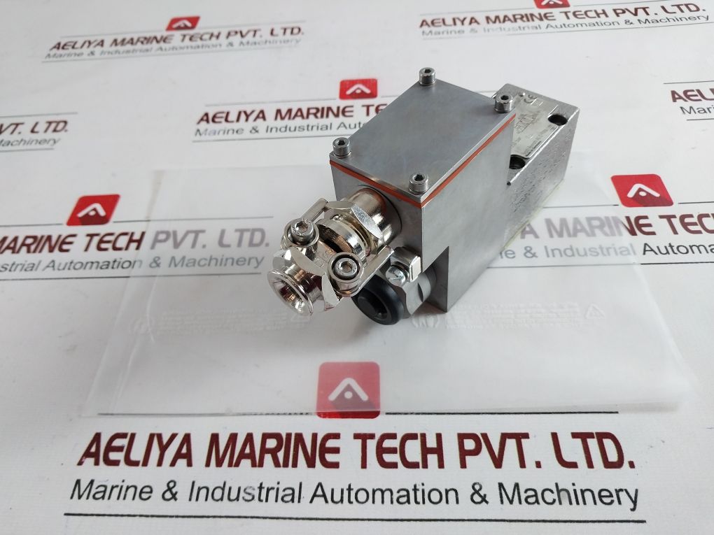 Rexroth R901035957 Directional Valve 4 We 6 C61/Eg24Nxez2