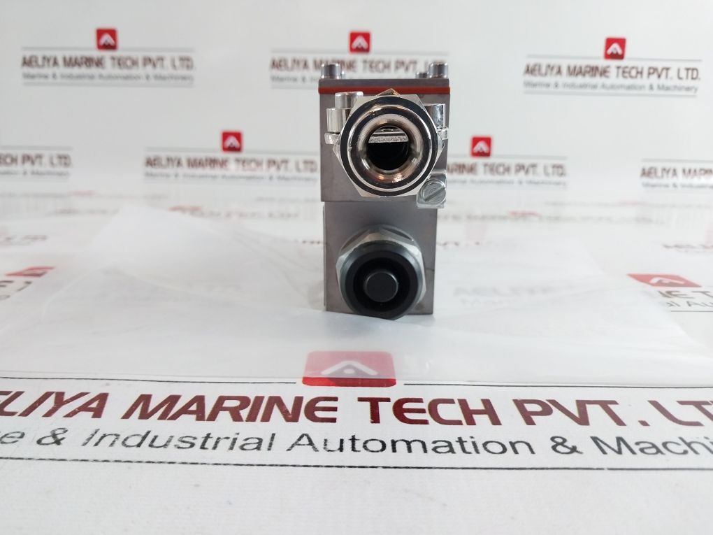 Rexroth R901035957 Directional Valve 4 We 6 C61/Eg24Nxez2