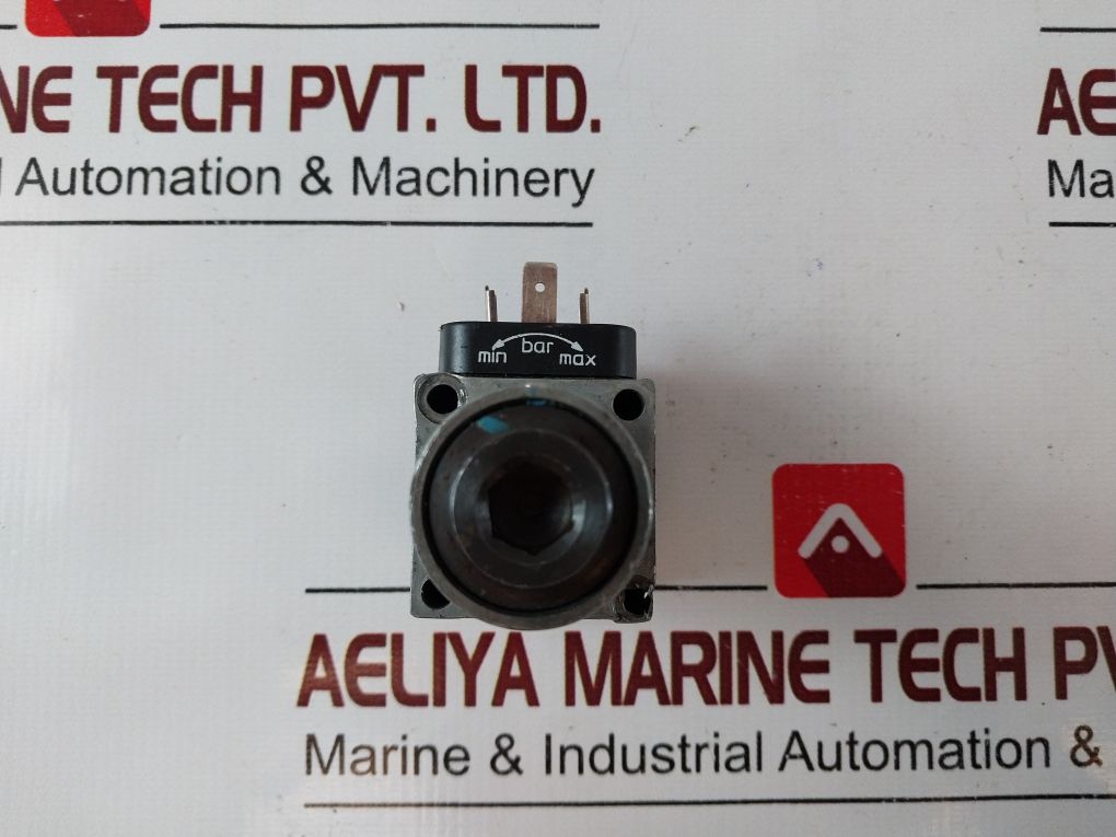 Rexroth R901099815 Pressure Sensor Hed 8 Oh-20/350K14V