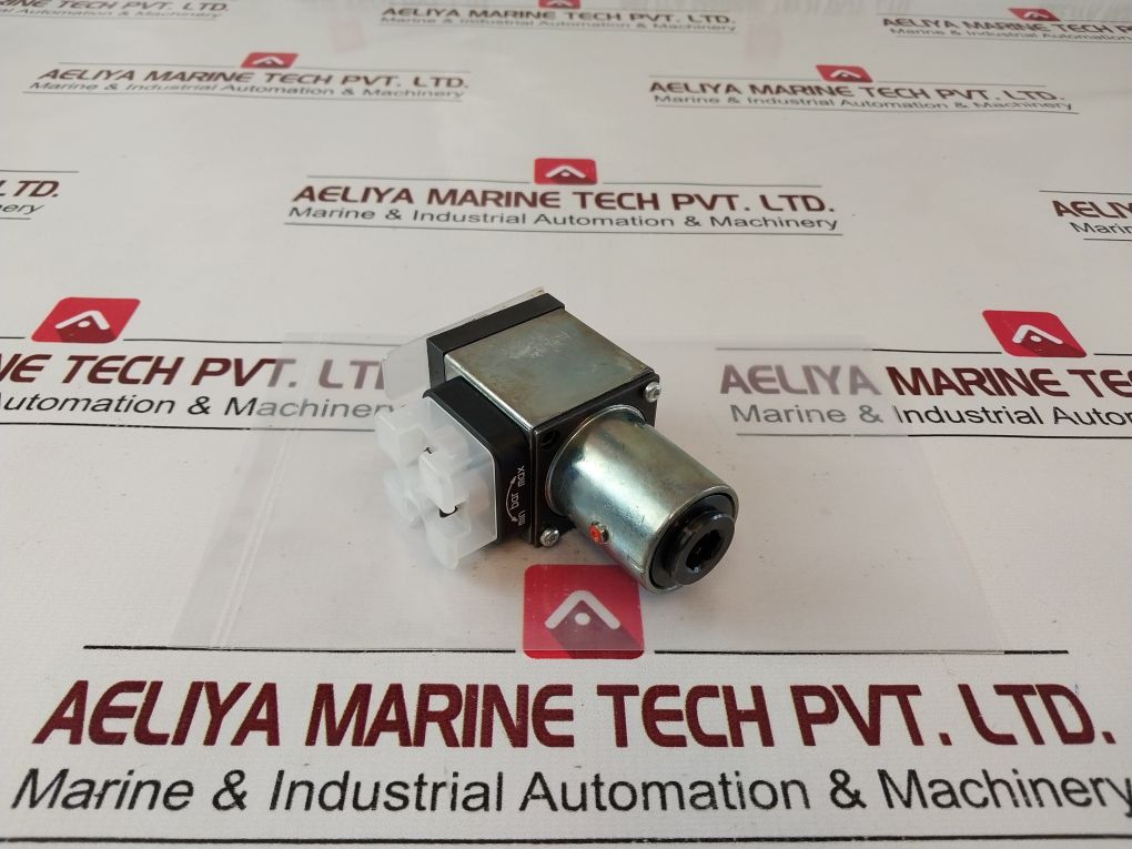 Rexroth R901099815 Pressure Sensor Hed 8 Oh-20/350K14V 