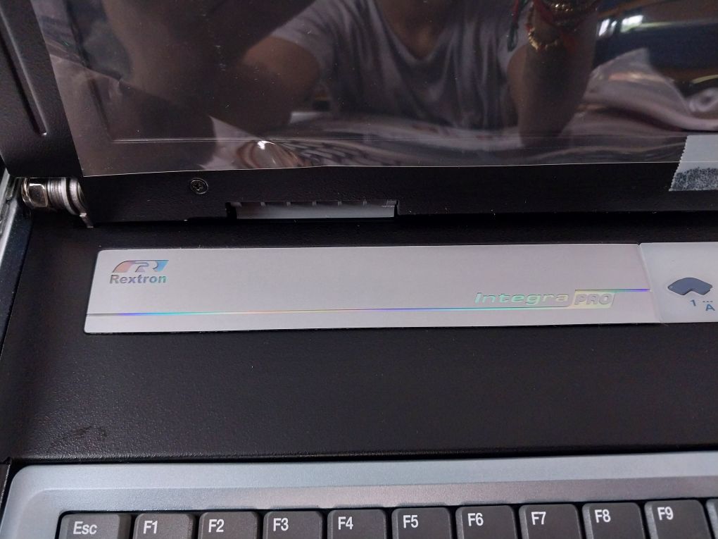 Rextron Integra Pro Kvm2 Lcd Console Drawer With Keyboard,Touchpad And Adapter