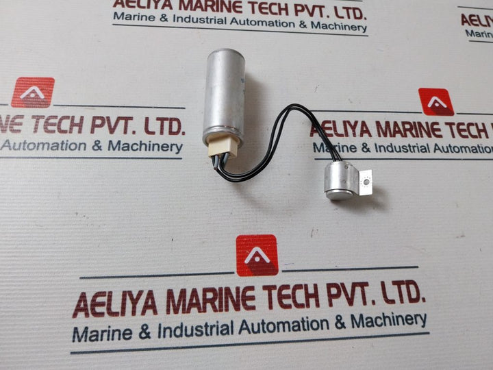 Ric/ Plessey Le4Eb Capacitor 250V 50/60Hz