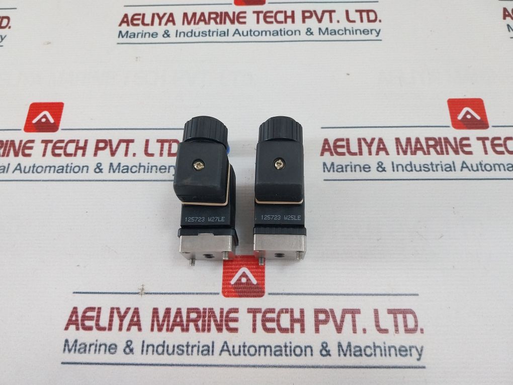 Riken Keiki Rk-3Sv-m C 2,0 Fpm Va 3 Way Solenoid Valve