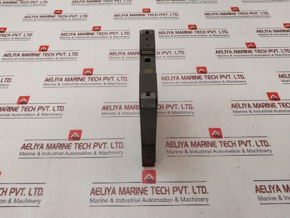 Rishabh Rish Ducer Tv808 Isolation Amplifier 808-1111 9Z 00