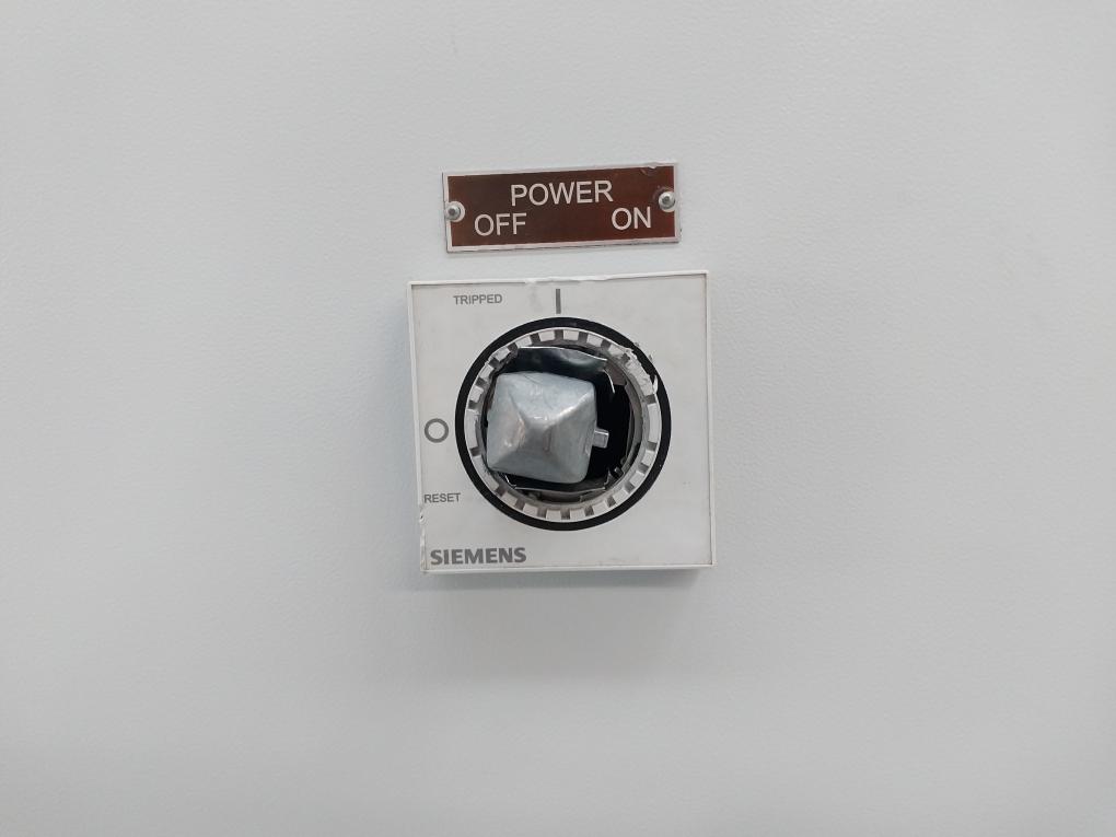 Rittal Sk 3304500 Wall Enclosure Cooling Unit 230V 50/60Hz